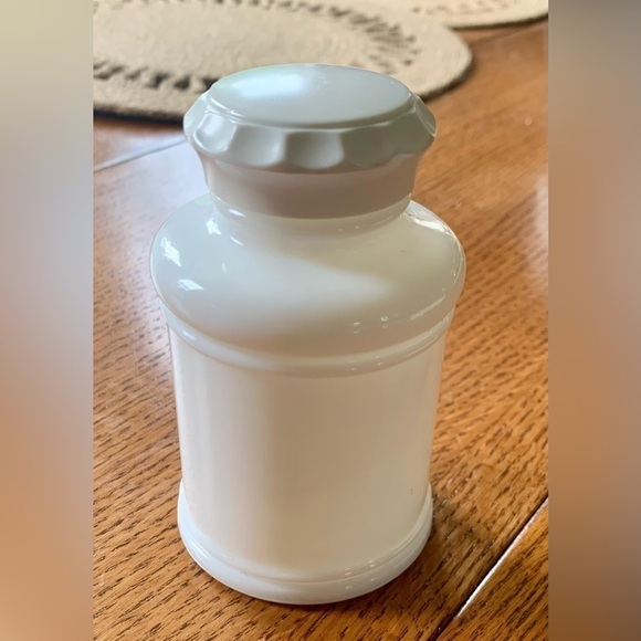 Vintage Glassware Ketchup Bottle, White Milk Glass Jar and Luminarc 1/2L… - Picture 2 of 10